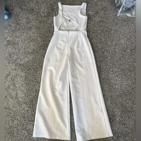 Abercrombie White Jumpsuit | Bridal Event - Picture 3 of 8